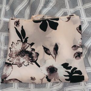 Black and White Floral Printed Bandanna/Head Scarf